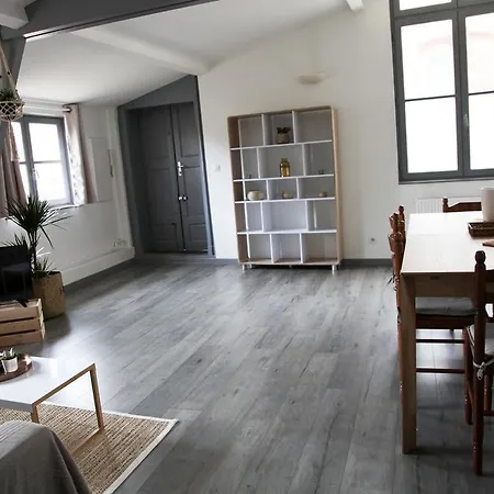 Porte Caillaux Apartment *